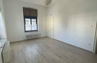 Wohnung mieten in Hackenberger Straße, 42897 Lennep, Lichtdurchflutete 3-Zimmer-Wohnung in begehrter Lage von Remscheid-Lennep