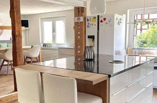 Einfamilienhaus kaufen in 34225 Baunatal, Von Historie zur Moderne: Einfamilienhaus mit Pool in begehrter Lage von Baunatal