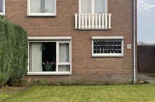 Einfamilienhaus kaufen in 46446 Emmerich, Doppelhaushälfte als Einfamilienhaus, voll unterkellert in Elten!