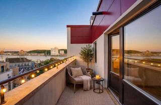 Wohnung kaufen in 24939 Flensburg, Hafennahe 2-Zi.-Wohnung in Flensburg: 2 Balkone mit Hafenblick nach Süden & Nordbalkon ins Grüne!