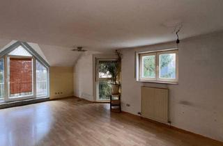 Wohnung kaufen in 66740 Saarlouis, Saarlouis - 4-ZKB-Maisonettewohnung mit Balkon in zentraler Lage (104 m²)