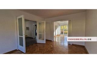 Doppelhaushälfte kaufen in 14089 Berlin, Mehrfamilienhaus, Wohnhaus in Berlin