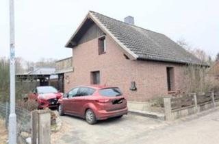 Einfamilienhaus kaufen in 29574 Ebstorf, Ebstorf - Großes Einfamilienhaus mit separater Einliegerwohnung und Garage