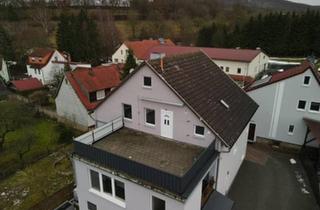 Wohnung kaufen in 98617 Meiningen, Meiningen - Eigentumswohnung. Ruhe. Sonne. Weitblick. Traumhafte Dachterrasse