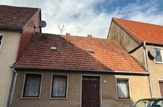 Haus kaufen in 16928 Pritzwalk, Pritzwalk - Sanierungsbedürftiges Haus zu verkaufen in Pritzwalk