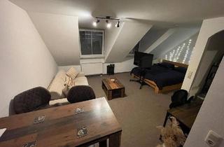 Wohnung kaufen in 04318 Leipzig, Leipzig - Eine leerstehende 1-Raum Wohnung in Anger-Crottendorf in Leipzig