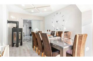 Einfamilienhaus kaufen in 52531 Übach-Palenberg, Übach-Palenberg - Exklusives und kernsaniertes MFH mit gehobener Ausstattung in ruhiger Hanglage