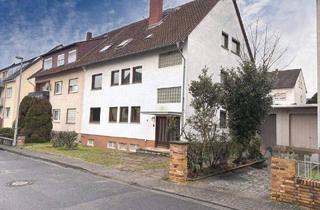 Haus kaufen in 65396 Walluf, Walluf - Renovierungsfall: 2-3 Familienhaus mit attraktiver Ausbaureserve auf großzügigem Grundstück in guter Lage in Walluf