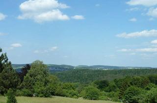 Wohnung kaufen in Gairenweg, 70619 Heumaden, Traumaussicht! Wunderschöne 2,5 Zimmer-Wohnung mit neuwertiger Küche