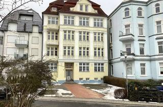 Wohnung kaufen in 27476 Cuxhaven, Stilvoll renovierte Altbauwohnung mit Seesicht