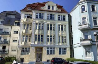 Wohnung kaufen in 27476 Cuxhaven, Stilvoll renovierte Altbauwohnung mit Seesicht