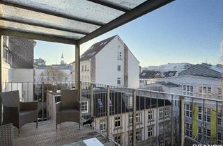 Wohnung kaufen in Lange Reihe 81, 20099 St. Georg, HH-St. Georg mit Ausblick! Modernes 1- Zi.-Apartment, Endetage, Lift, PKW-Stellplatz, großer Balkon