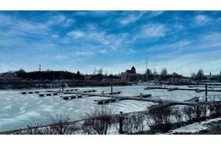 Wohnung kaufen in 17489 Steinbecker Vorstadt, ETW mit Marinablick (frei ab 01.04.2026)