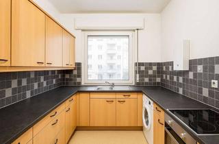 Wohnung kaufen in Gemeindepark Lankwitz, 12249 Lankwitz, Ruhige Hochparterre-Wohnung mit sonnigem Balkon und Vorgarten am beliebten Gemeindepark Lankwitz