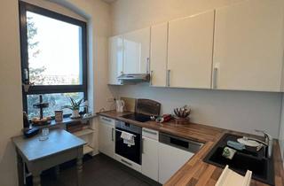 Wohnung mieten in Körnerstraße, 13156 Niederschönhausen, Schönes WG-Zimmer in möblierter 4er WG in charmanter und hochwertiger Altbauwohnung