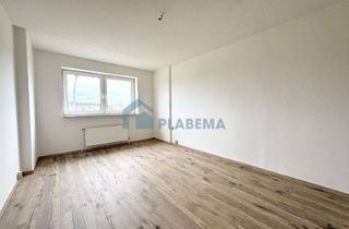 Wohnung mieten in Am Hafen 12, 19386 Lübz, 3- Zimmer Wohnung mit Wannenbad, gemeinschaftlicher Außenanlage - in Renovierung