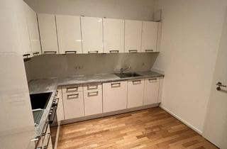 Wohnung mieten in Chausseestraße 40B, 10115 Mitte, Geräumige 3-Zimmer-Wohnung mit Gartenanteil in der Chausseestraße – Ab sofort verfügbar!