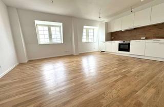 Wohnung mieten in Hallorenring 2c, 06108 Altstadt, Gemütlicher *ERSTBEZUG*: 4-Raum-Wohnung mit hochwertiger EBK und 2 Bädern