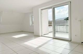 Wohnung mieten in Im Hohl, 57462 Olpe, Großzügige 130 m² DG-Wohnung in Olpe