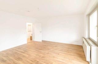 WG-Zimmer mieten in 86179 Augsburg, Top sanierte 3-Zimmer-Wohnung mit neuer EBK und Balkon / WG-tauglich!