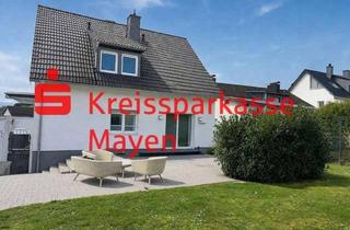 Einfamilienhaus kaufen in 56727 Sankt Johann, Modernisiertes Einfamilienhaus mit Garten und Garage in ruhiger Wohnlage