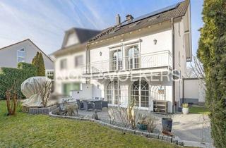 Haus kaufen in 65760 Eschborn, Großzügig, behaglich und viel Licht: Doppelhaus am Feldrand