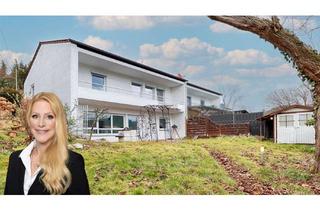 Doppelhaushälfte kaufen in 72800 Eningen, Sanierungsbedürftige Doppelhaushälfte mit Balkon, Garten und Garage in Eningen unter Achalm