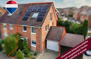 Doppelhaushälfte kaufen in 14979 Großbeeren, Charmante Doppelhaushälfte in Großbeeren mit ausgebautem Studio, Vollkeller, Garage & PV-Anlage