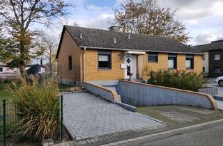 Haus mieten in Theodor-Heuss-Strasse 10, 52399 Merzenich, Wohnen mit Lebensqualität: Freistehendes Einfamilienhaus mit großem Garten, Garage&5 Stellplätzen