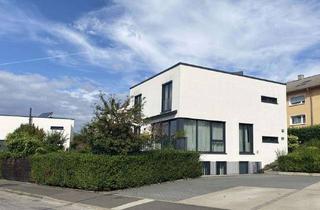 Haus mieten in 61137 Schöneck, Wohnen im Bauhausstil