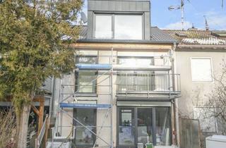 Haus mieten in Lerchenbühl 26, 91056 Alterlangen, Komplett saniertes KfW-55-RMH mit 2 Bädern, Garage in ruhiger, familienfreundlicher Lage