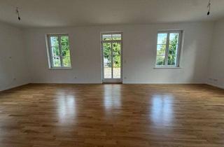Wohnung mieten in Petershagener Weg 21, 12589 Berlin, Erstbezug im Neubau – Hochparterre-Wohnung im Zweifamilienhaus mit Terrasse & großem Gartenanteil