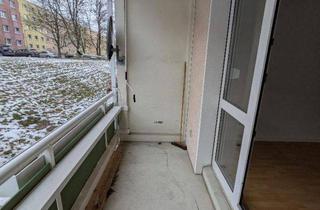 Wohnung mieten in Irkutsker Straße 97, 09119 Chemnitz, Gepflegte 2-Zimmer-Wohnung im Erdgeschoss mit Einbauküche (EBK)