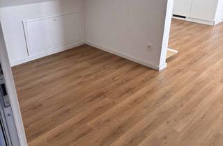 Wohnung mieten in Drosselweg, 71120 Grafenau, Luxuriöses 2,5-Zimmer Dachgeschoss-Apartment in Grafenau mit Balkon