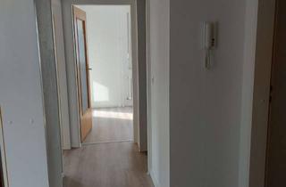 Wohnung mieten in Witzlebenstraße 16, 73312 Geislingen, Helle 3,5-Zi. Wohnung mit Balkon und neuer Küchenzeile - renoviert, Stellplatz möglich