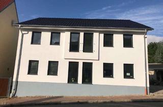 Wohnung mieten in Pommersche Straße 56, 17506 Gützkow, Neuwertige Wohnung mit zwei Zimmern sowie Balkon und EBK in Gützkow