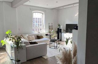 Lofts mieten in Kriegsstraße 216a, 76135 Weststadt, Stilvolle 1,5-Raum-Loft-Wohnung mit luxuriöser Innenausstattung in Karlsruhe