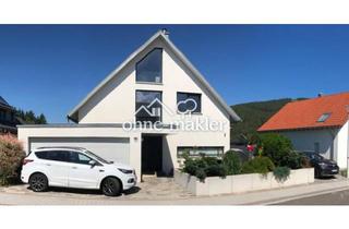 Einfamilienhaus kaufen in 79822 Titisee-Neustadt, Einfamilienhaus mit Einliegerwohnung und Pool