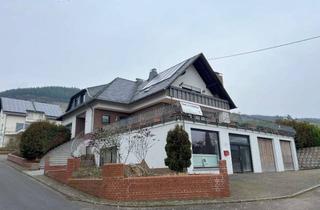 Haus kaufen in 54536 Kröv, Kröv – Top Lage – Repräsentatives EFH mit großer Garage und traumhafter Sonnenterrasse