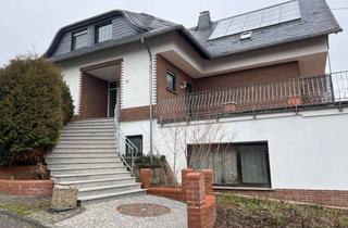 Haus kaufen in 54536 Kröv, Kröv – Top Lage – Repräsentatives EFH mit großer Garage und traumhafter Sonnenterrasse