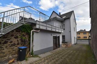 Haus kaufen in Alte Chaussee 12, 56642 Kruft, Großes Raumangebot mit 2 sep. Wohneinheiten, erschwinglich, solide und teilsaniert, 205 m² Wohnfl.