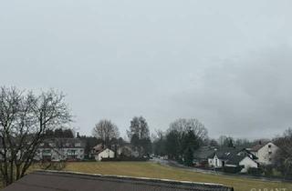 Wohnung kaufen in 73557 Mutlangen, Gemütliche 3 Zimmer-DG-Wohnung mit Balkon - Kapitalanlage oder Eigenheim?