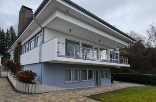 Einfamilienhaus kaufen in 56170 Bendorf, Großes Einfamilienhaus mit Schwimbad in Bestlage von Bendorf