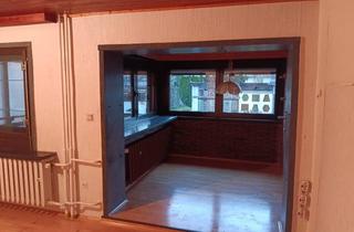 Haus kaufen in 39240 Calbe, Gemütliches Reihenmittelhaus mit Garten, Garage und Sauna – ideal für Handwerkerfamilie