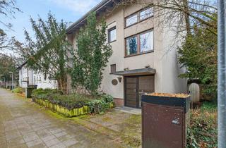 Haus kaufen in 76139 Karlsruhe, Sanierungsbedürftiges Reihenendhaus mit drei Wohneinheiten in der Waldstadt