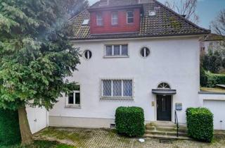 Villa kaufen in 61348 Bad Homburg, Villa with large grounds - directly adjacent to the Kurpark in Bad Homburg