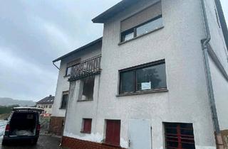 Haus kaufen in 37284 Waldkappel, Waldkappel - Wohnhaus mit Nebengebäuden und Stall