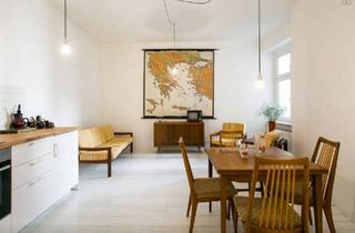Wohnung kaufen in Richardplatz, 12055 Berlin, Berlin - Altbau Rixdorf 2 Zimmer - bezugsfrei möbliert - ohne Provision