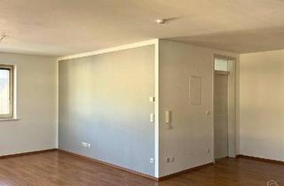 Wohnung kaufen in 93309 Kelheim, Kelheim - 3-Zimmer-Wohnung mit Terrasse und stabilem Mietverhältnis