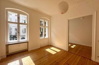 Wohnung kaufen in Pflügerstraße 81, 12047 Neukölln, RARITÄT-LIEBEVOLL SANIERT -Bezugsfreie, helle 3-Zimmer-Altbau-Wohnung-sonniger Balkon